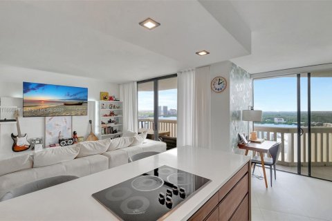 Купить кондоминиум в Авентура, Флорида 2 спальни, 105.91м2, № 1731341 - фото 7