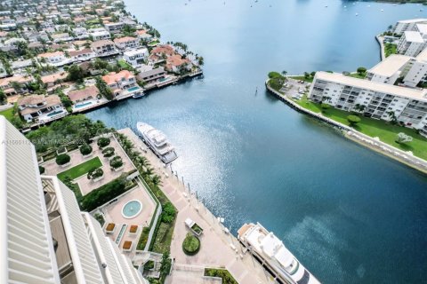 Купить кондоминиум в Авентура, Флорида 2 спальни, 105.91м2, № 1731341 - фото 3