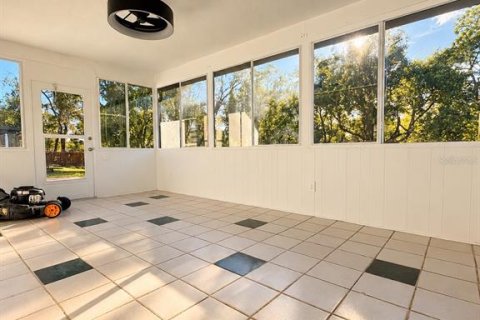 Villa ou maison à louer à Weeki Wachee, Floride: 3 chambres, 112.04 m2 № 2426025 - photo 15