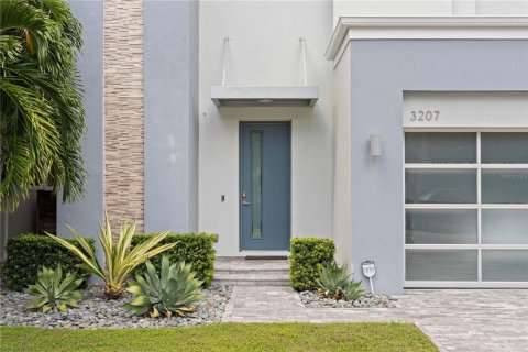 Villa ou maison à vendre à Tampa, Floride: 5 chambres, 288.55 m2 № 2359241 - photo 7