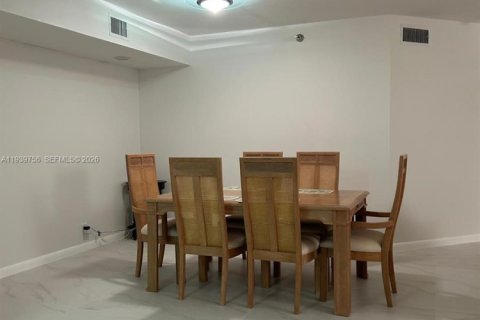 Copropriété à louer à Aventura, Floride: 2 chambres, 109.72 m2 № 1997156 - photo 9