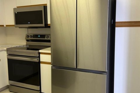 Copropriété à louer à Aventura, Floride: 2 chambres, 109.72 m2 № 1997156 - photo 22