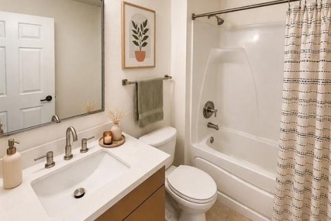 Condo in Gainesville, Florida, 4 bedrooms  № 2321038 - photo 15