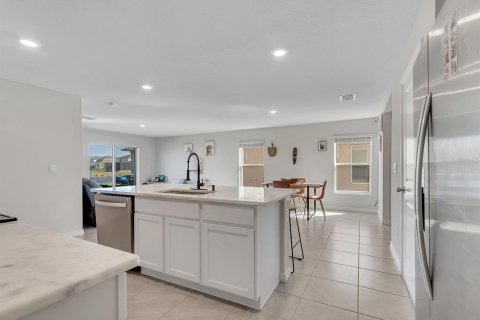 House in Bradenton, Florida 5 bedrooms, 225.57 sq.m. № 2122031 - photo 22