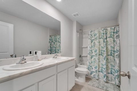 House in Bradenton, Florida 5 bedrooms, 225.57 sq.m. № 2122031 - photo 27