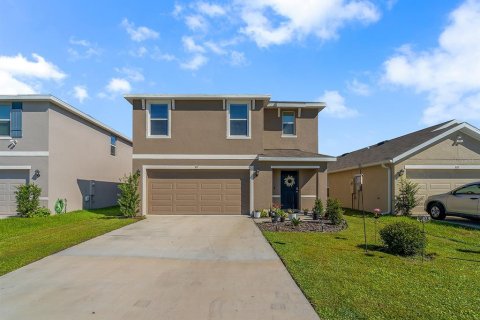 House in Bradenton, Florida 5 bedrooms, 225.57 sq.m. № 2122031 - photo 2