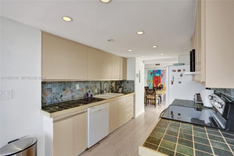 Купить кондоминиум в Майами, Флорида 2 спальни, 143.44м2, № 2017728 - фото 21