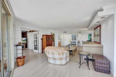 Купить кондоминиум в Майами, Флорида 2 спальни, 143.44м2, № 2017728 - фото 7