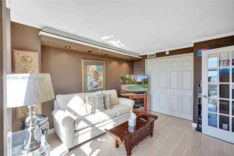 Купить кондоминиум в Майами, Флорида 2 спальни, 143.44м2, № 2017728 - фото 24