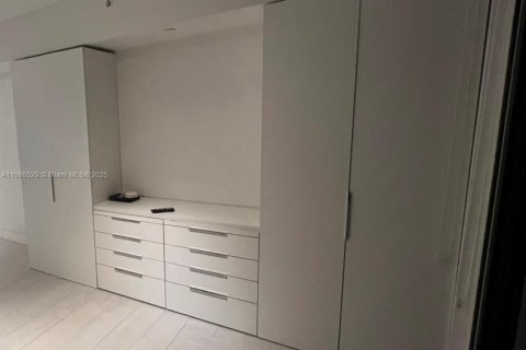 Condo in Miami, Florida  № 1924589 - photo 5