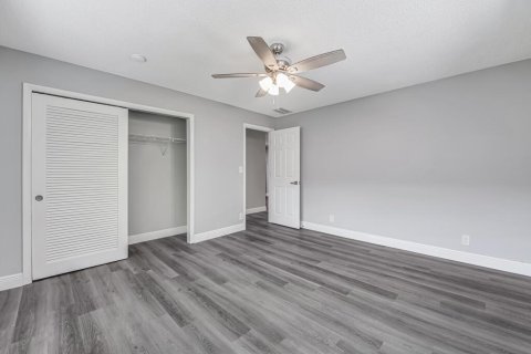 Immobilier commercial à vendre à Coral Springs, Floride: 296.82 m2 № 2248392 - photo 20