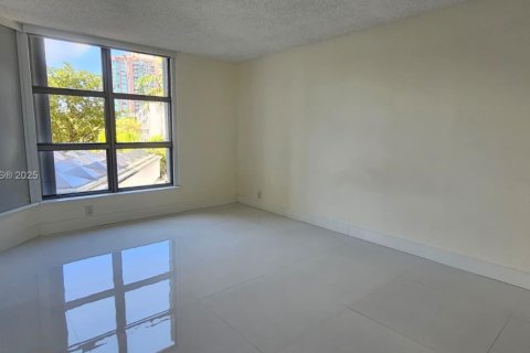 Condominio en venta en Aventura, Florida, 2 dormitorios, 109.72 m2 № 1887892 - foto 7