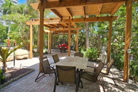 Condominio en venta en Aventura, Florida, 2 dormitorios, 109.72 m2 № 1887892 - foto 19