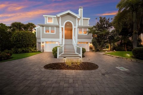 Villa ou maison à vendre à Boca Grande, Floride: 3 chambres, 331.48 m2 № 2389186 - photo 4