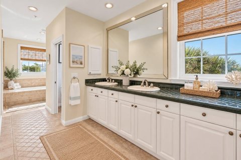 Villa ou maison à vendre à Boca Grande, Floride: 3 chambres, 331.48 m2 № 2389186 - photo 24