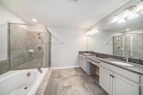 Townhouse in Lutz, Florida 3 bedrooms, 186.08 sq.m. № 1876050 - photo 12