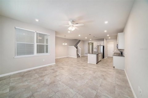 Townhouse in Lutz, Florida 3 bedrooms, 186.08 sq.m. № 1876050 - photo 4