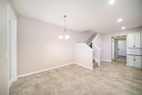 Townhouse in Lutz, Florida 3 bedrooms, 186.08 sq.m. № 1876050 - photo 8