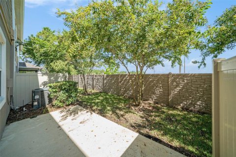 Townhouse in Lutz, Florida 3 bedrooms, 186.08 sq.m. № 1876050 - photo 16