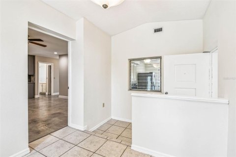 House in Saint Petersburg, Florida 6 bedrooms, 268.86 sq.m. № 1914770 - photo 26