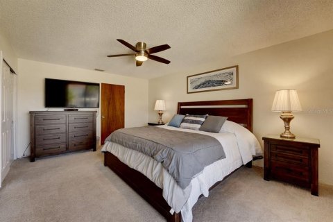 Townhouse in Flagler Beach, Florida 2 bedrooms, 110 sq.m. № 2420460 - photo 21