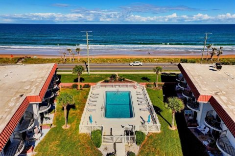 Townhouse in Flagler Beach, Florida 2 bedrooms, 110 sq.m. № 2420460