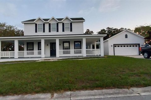 Casa en alquiler en Haines City, Florida, 3 dormitorios, 238.02 m2 № 1908860 - foto 1
