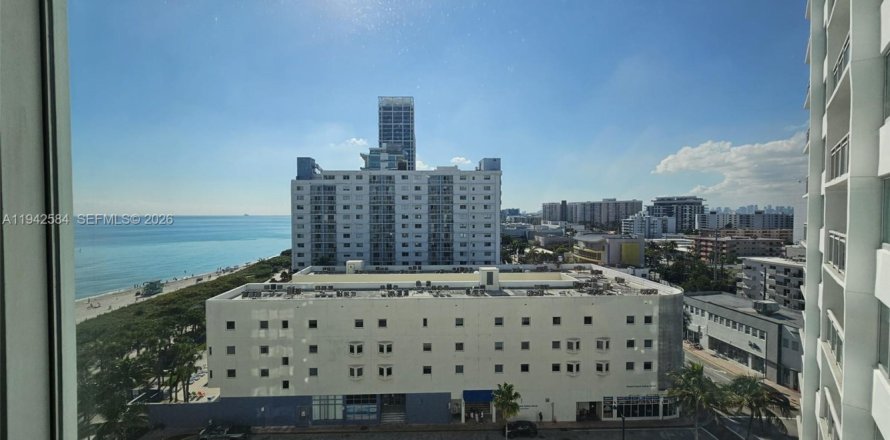 Condominio en Miami Beach, Florida, 1 dormitorio № 2152767