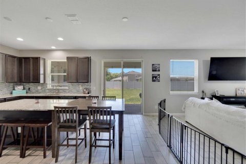 House in Riverview, Florida 5 bedrooms, 273.6 sq.m. № 1841365 - photo 9