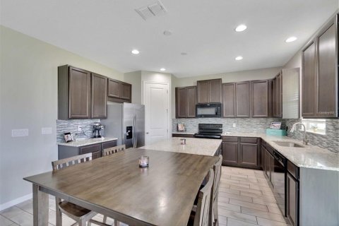 House in Riverview, Florida 5 bedrooms, 273.6 sq.m. № 1841365 - photo 10