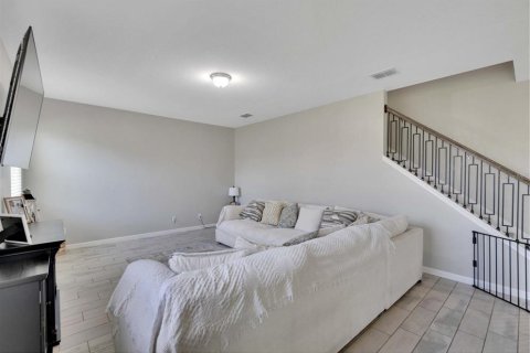 House in Riverview, Florida 5 bedrooms, 273.6 sq.m. № 1841365 - photo 14