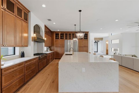 Villa ou maison à vendre à Tampa, Floride: 4 chambres, 374.4 m2 № 2408352 - photo 20
