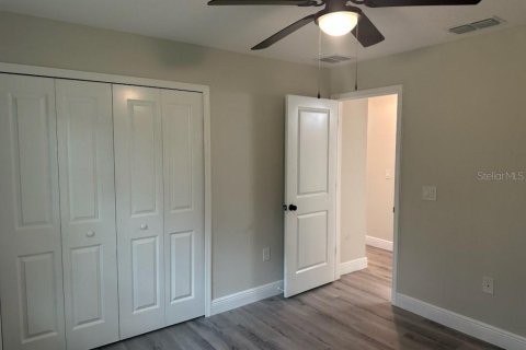 House in Orange City, Florida 3 bedrooms, 130.81 sq.m. № 1918266 - photo 25