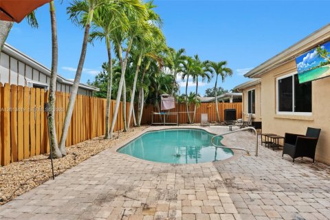 Casa en alquiler en Pembroke Pines, Florida, 4 dormitorios, 176.98 m2 № 2075789 - foto 19