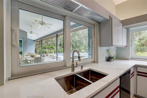 House in Venice, Florida 4 bedrooms, 331.66 sq.m. № 1644130 - photo 25