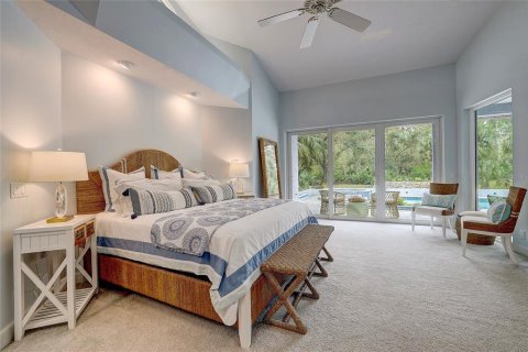 House in Venice, Florida 4 bedrooms, 331.66 sq.m. № 1644130 - photo 28