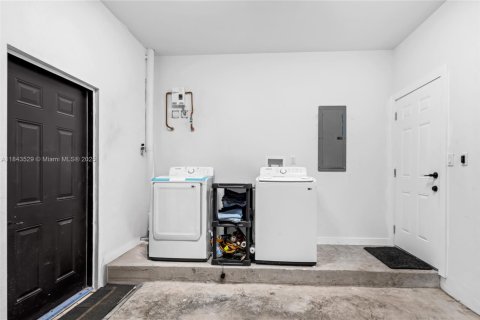 Villa ou maison à vendre à Pompano Beach, Floride: 3 chambres, 139.07 m2 № 1958472 - photo 25