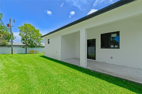 Villa ou maison à vendre à Pompano Beach, Floride: 3 chambres, 139.07 m2 № 1958472 - photo 29