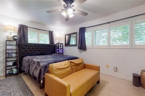 House in Largo, Florida 2 bedrooms, 97.92 sq.m. № 1903684 - photo 17