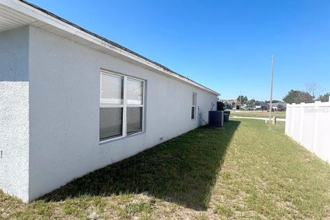 Villa ou maison à louer à Winter Haven, Floride: 4 chambres, 172.33 m2 № 2416655 - photo 20