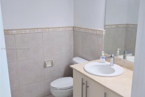Condominio en alquiler en Miami Beach, Florida, 2 dormitorios, 134.24 m2 № 1889844 - foto 15