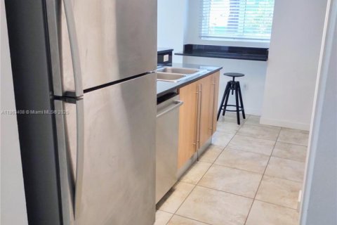 Condominio en alquiler en Miami Beach, Florida, 2 dormitorios, 134.24 m2 № 1889844 - foto 9