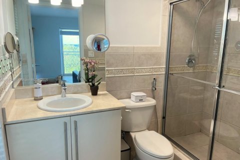 Condominio en alquiler en Miami Beach, Florida, 2 dormitorios, 134.24 m2 № 1889844 - foto 16