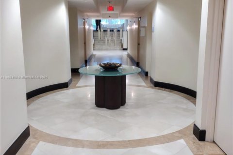 Condominio en alquiler en Miami Beach, Florida, 2 dormitorios, 134.24 m2 № 1889844 - foto 18