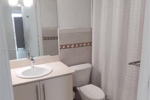 Condominio en alquiler en Miami Beach, Florida, 2 dormitorios, 134.24 m2 № 1889844 - foto 26