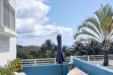 Condominio en alquiler en Miami Beach, Florida, 2 dormitorios, 134.24 m2 № 1889844 - foto 4