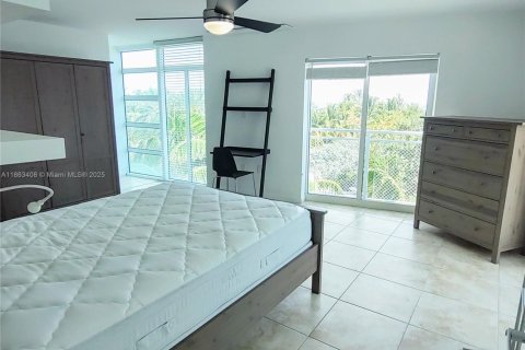 Condominio en alquiler en Miami Beach, Florida, 2 dormitorios, 134.24 m2 № 1889844 - foto 11