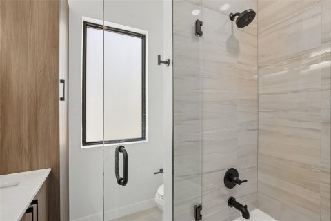 Villa ou maison à vendre à Tampa, Floride: 4 chambres, 213.95 m2 № 2223456 - photo 19