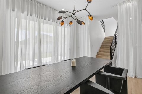 Villa ou maison à vendre à Tampa, Floride: 4 chambres, 213.95 m2 № 2223456 - photo 5