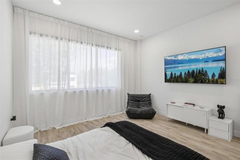 Villa ou maison à vendre à Tampa, Floride: 4 chambres, 213.95 m2 № 2223456 - photo 12
